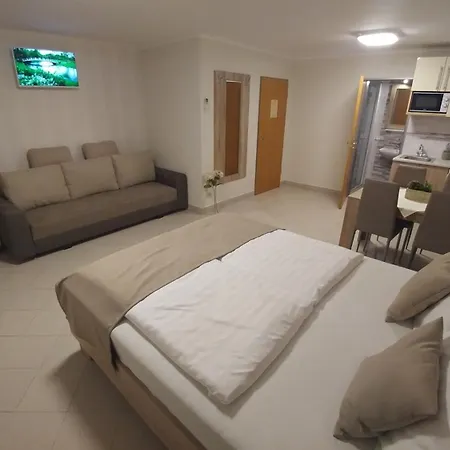 Kék Mediterran Ház Homestay szállás *