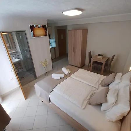 Kék Mediterran Ház Homestay szállás *