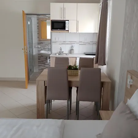 Kek Mediterran Haz Balatonfüred